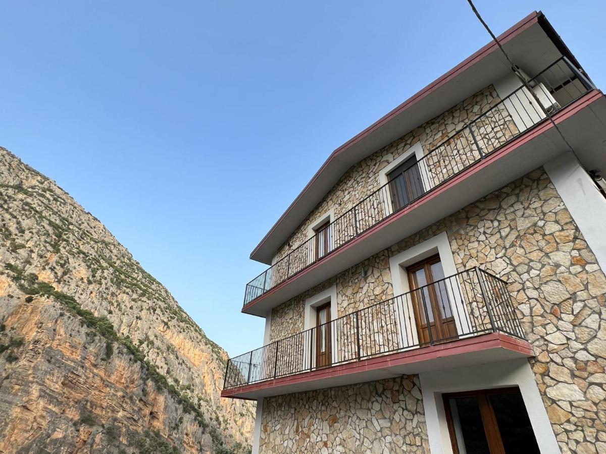 L'Oasi Del Raganello Bed & Breakfast Civita Exterior photo
